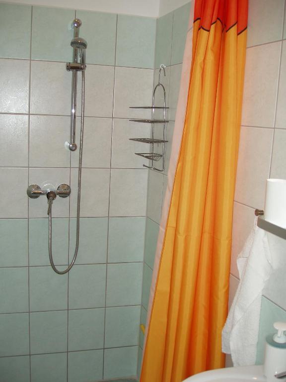 Franciska Portaja Apartment Igal Bilik gambar