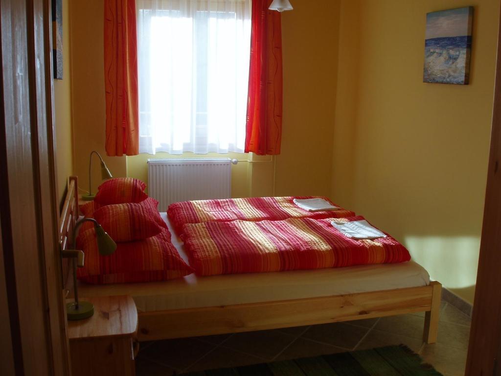 Franciska Portaja Apartment Igal Bilik gambar